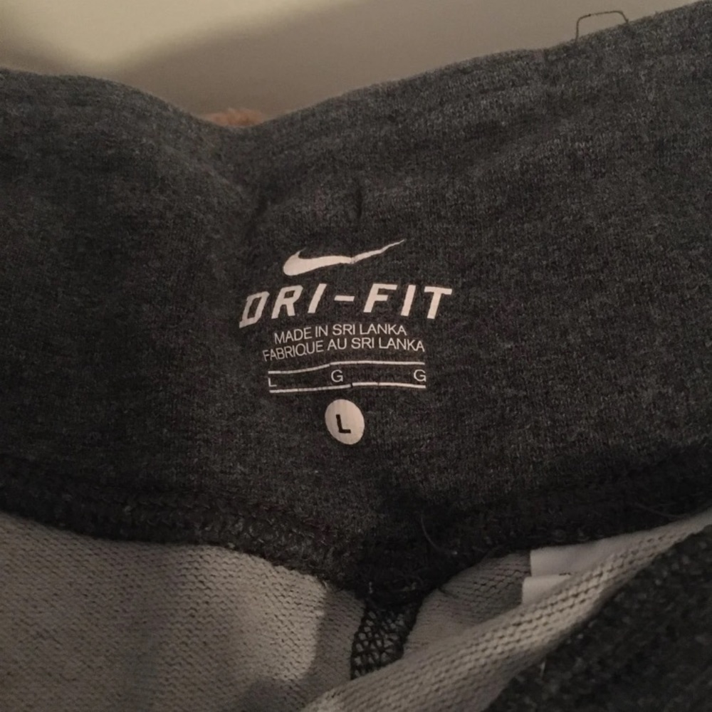 Capris - Picture 2 of 2